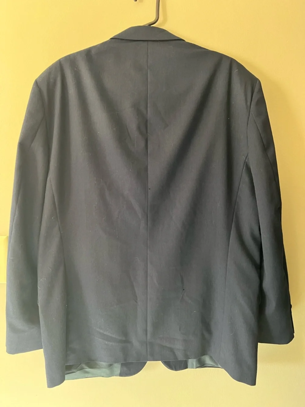 Oscar de La Renta vintage 💯 wool lined single breasted navy blue blazer.